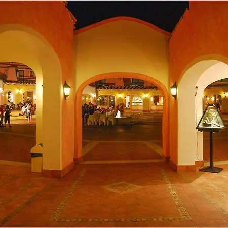 Nice In Punta Su Turrione With Kitchen Punta de su Torrione